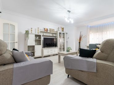 Piso con ascensor en venta en del Cardenal Vidal i Barraquer