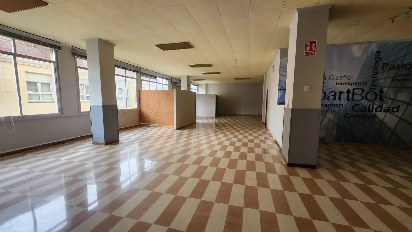Commercial properties for rent in Miño