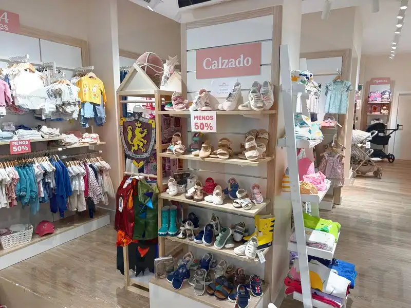 Local comercial en traspàs a Calle Milicias Nacionales 3, imagen 4