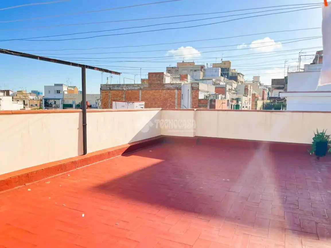 Terraza de Piso en venta en L'Hospitalet de Llobregat con Terraza
