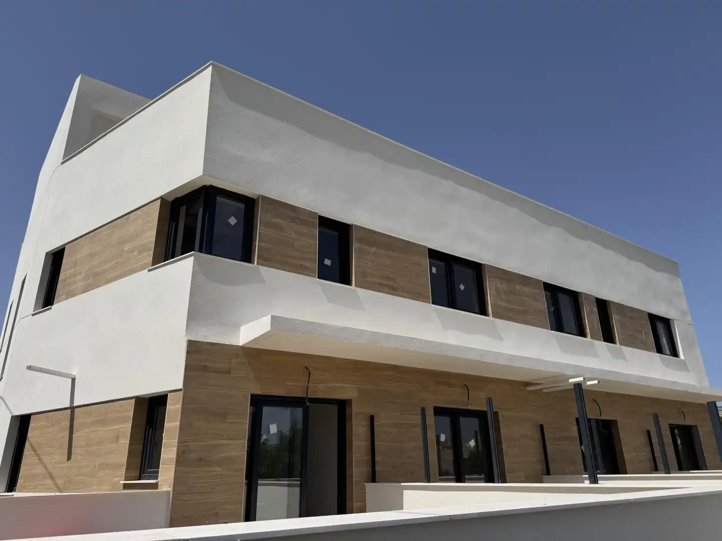 Vista exterior de Casa o xalet en venda en Orihuela amb Terrassa i Balcó