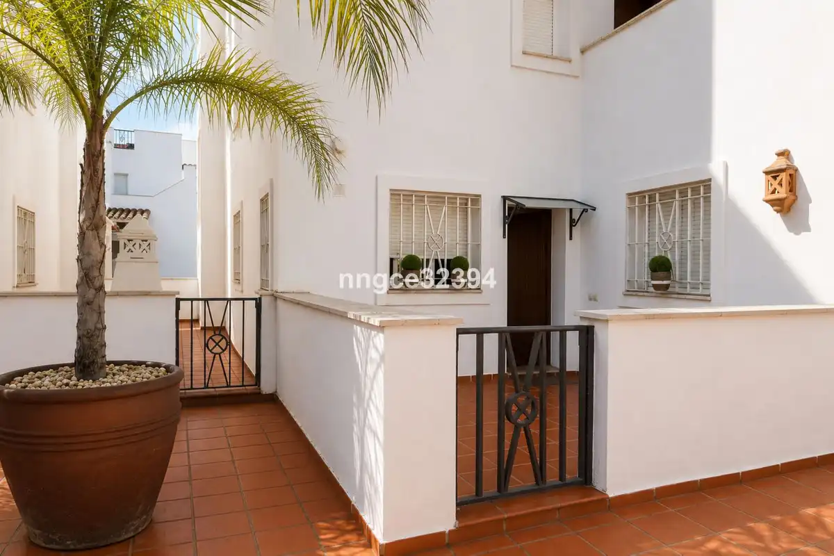 Apartment mit Pool zum Verkauf in Nueva Andalucía, imagen 3