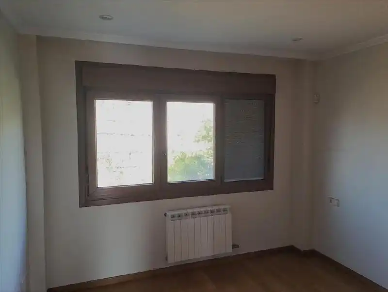 Habitación de Casa adosada en venta en Vilagarcía de Arousa con Jardín privado, Terraza y Trastero