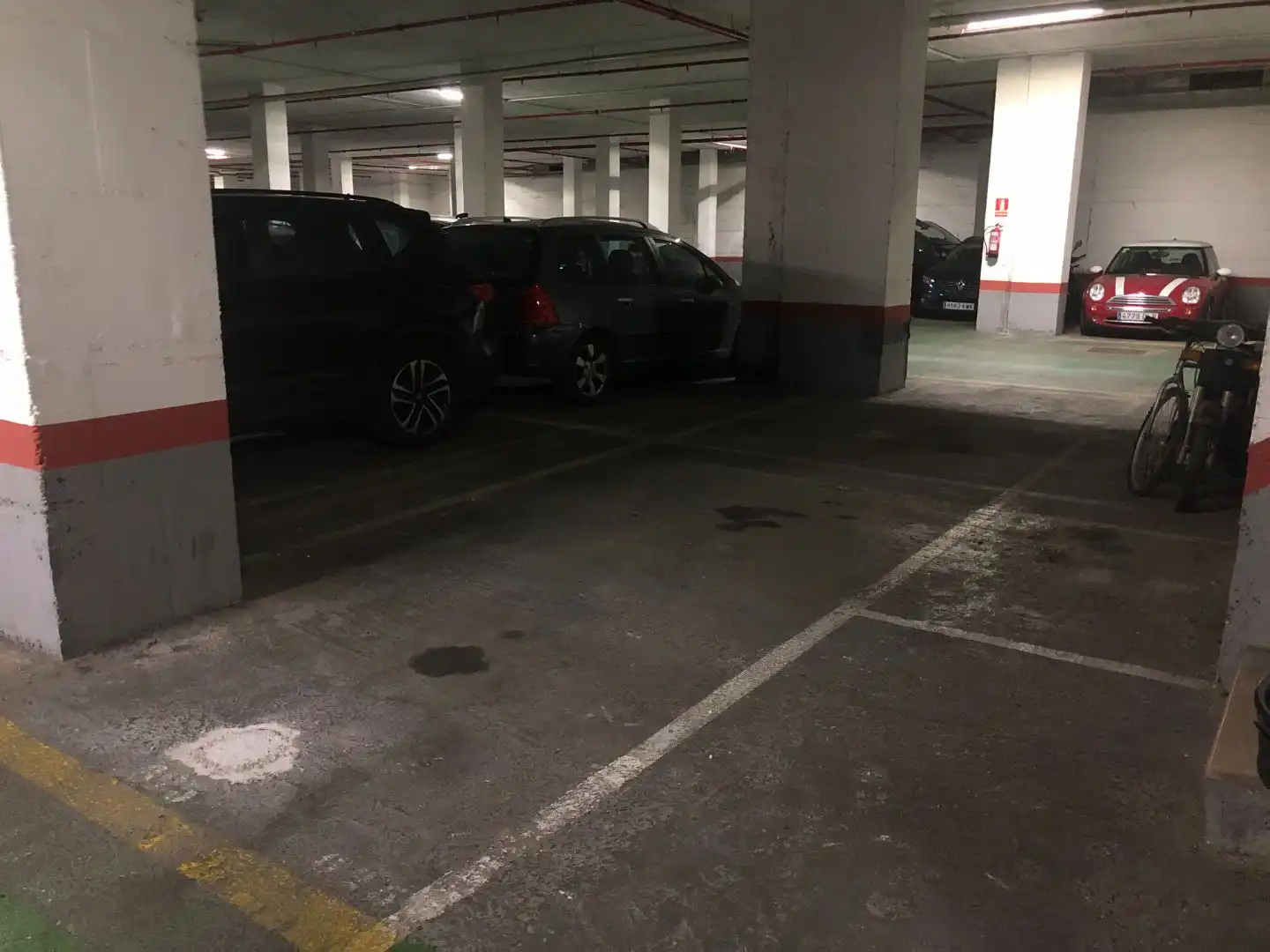Parkplatz von Garage zur Miete in Eixample