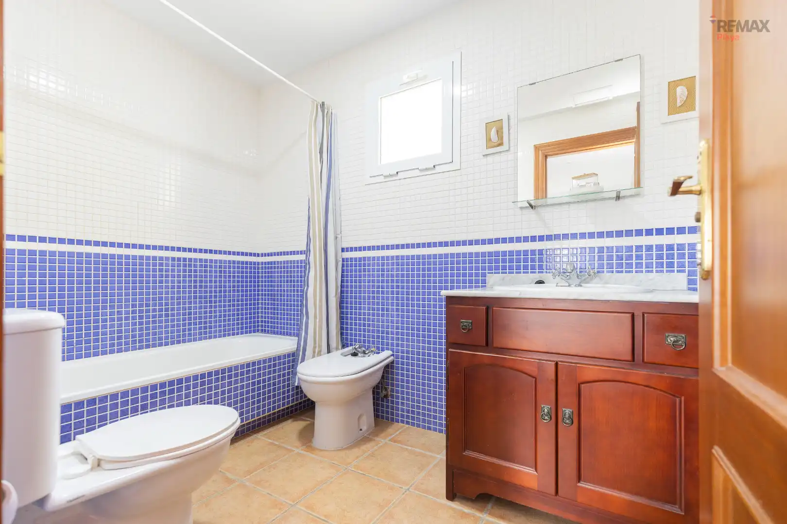 Badezimmer von Dachboden zum Verkauf in Vera mit Klimaanlage, Terrasse und Gemeinschaftspool