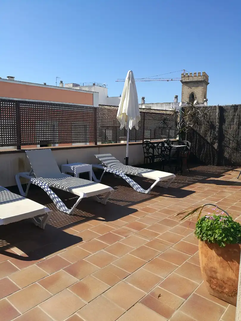Terrassa de Apartament de lloguer en Sevilla amb Aire condicionat, Moblat i Rentadora