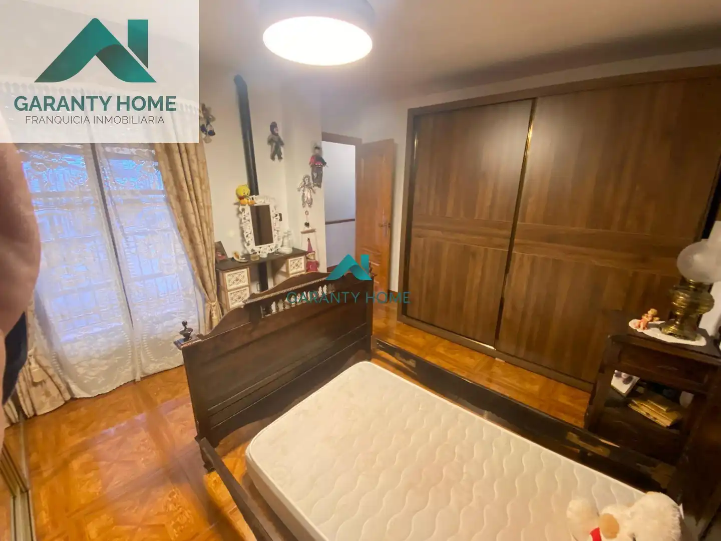 Habitación de Casa adosada en venta en Villardompardo con Aire acondicionado, Jardín privado y Terraza