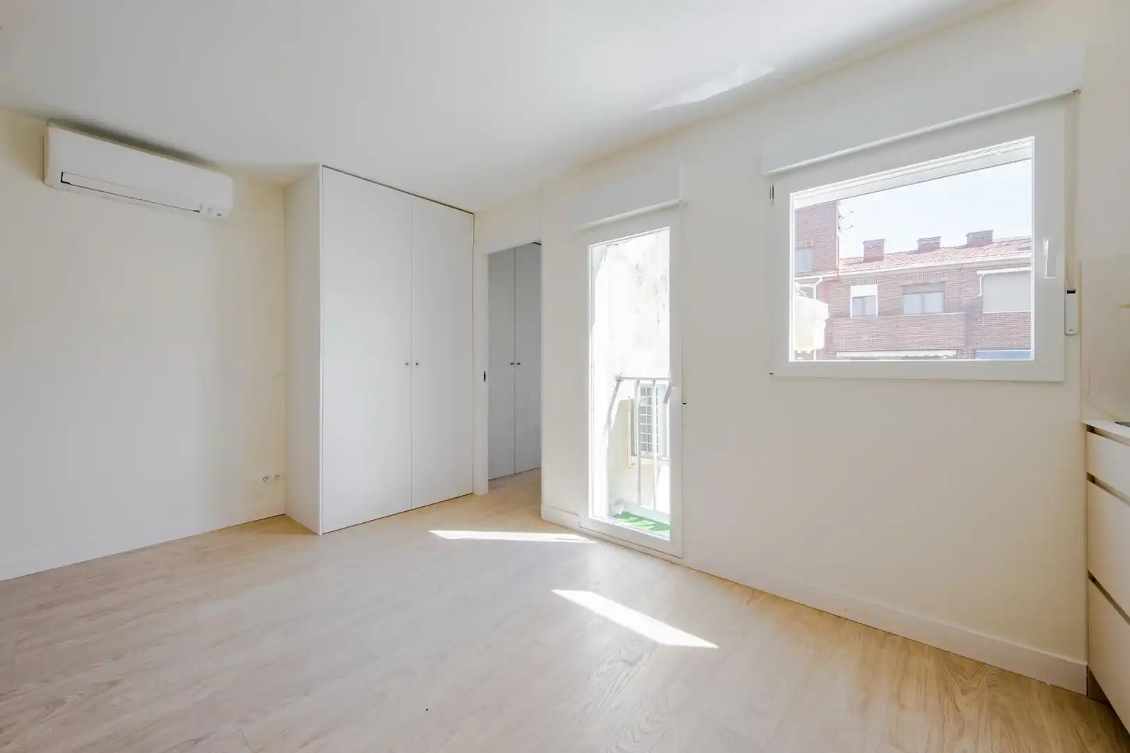 Bedroom of Flat for sale in Madrid