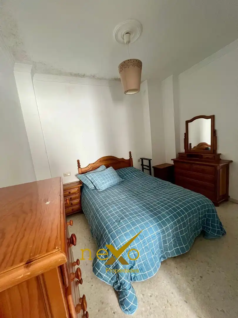 Habitación de Piso en venta en Carmona con Aire acondicionado y Trastero