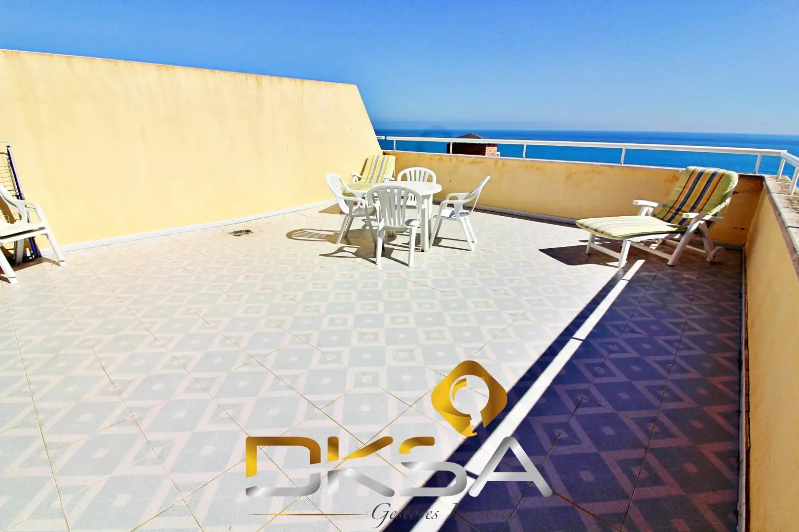 Apartment with pool for sale in Calle AMPLARIES, imagen 8