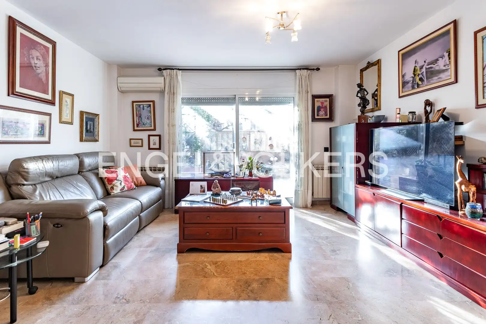 Außenansicht von Wohnung zum Verkauf in Mataró mit Klimaanlage, Heizung und Terrasse