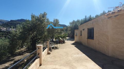 Casa de campo reformada con 12.000m2 de parcela de olivos en Confrides, immagine 4