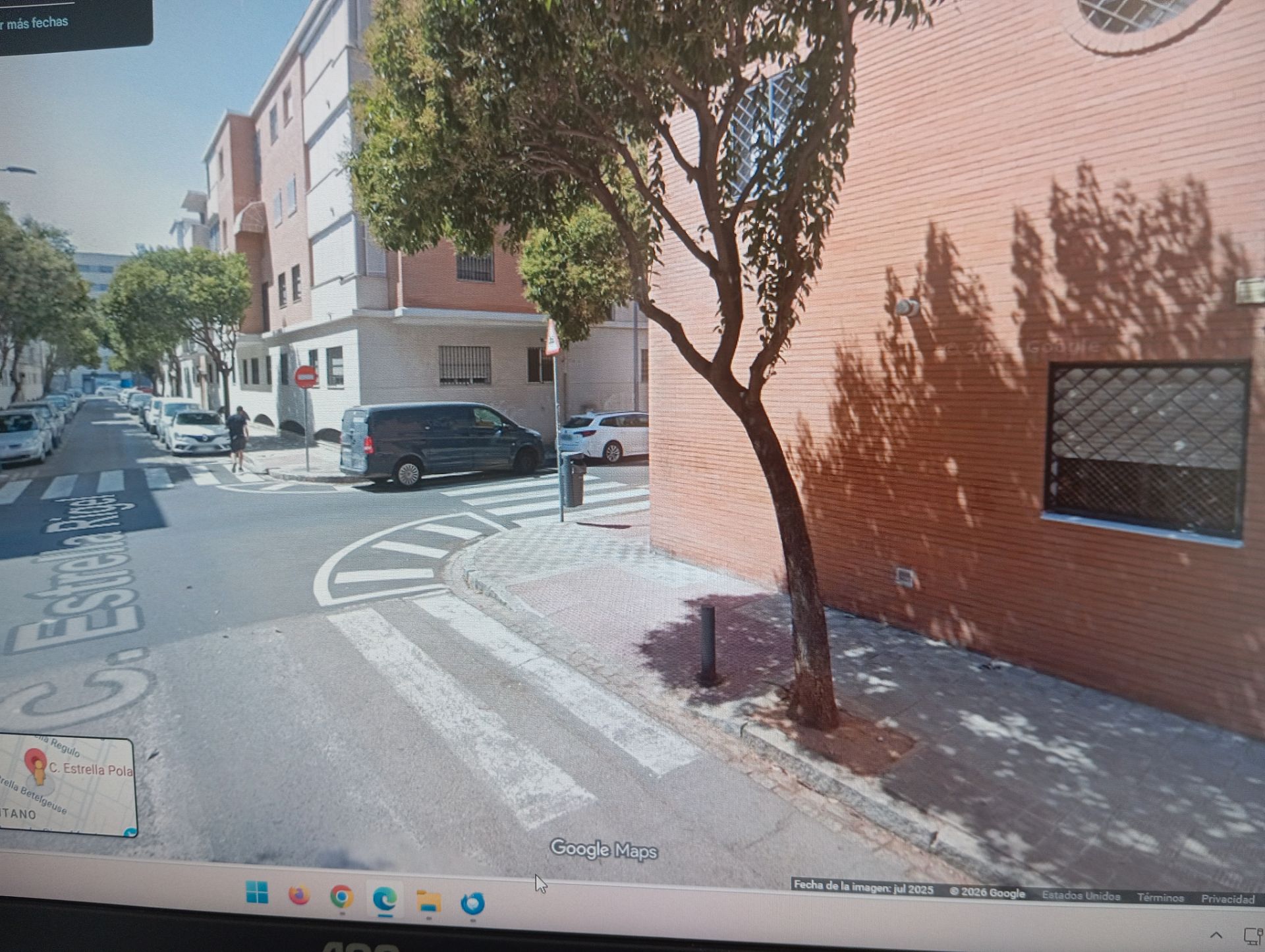 Exterior view of Flat for rent in  Sevilla Capital  with Air Conditioner, Heating and Furnished