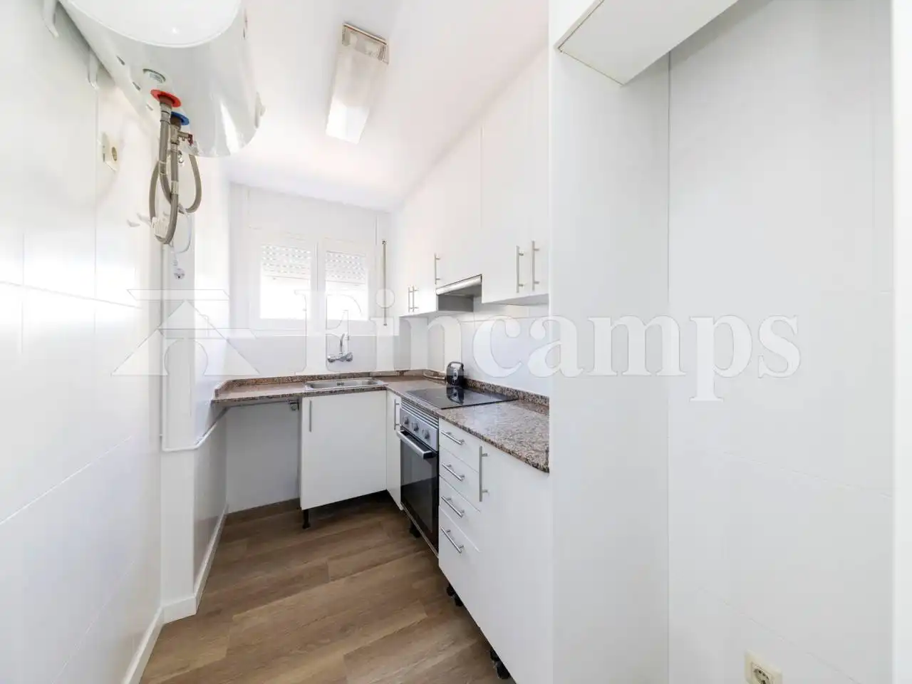Cuina de Pis en venda en Sabadell amb Parquet