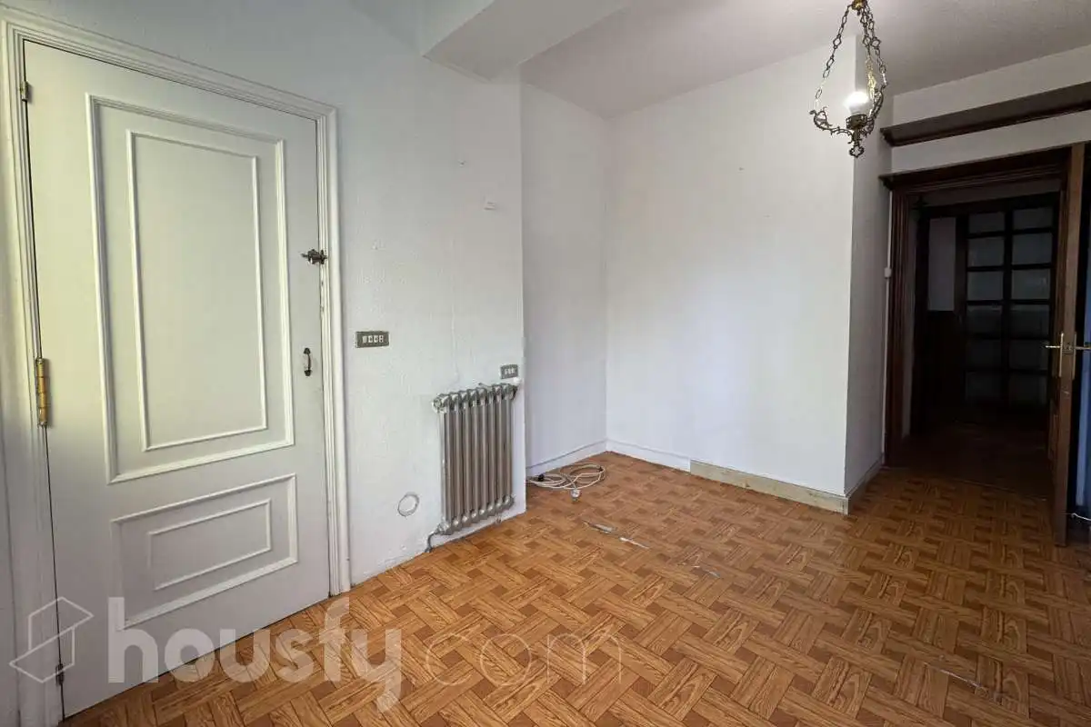 Bedroom of Flat for sale in Lugo  with Heating, Terrace and Storage room