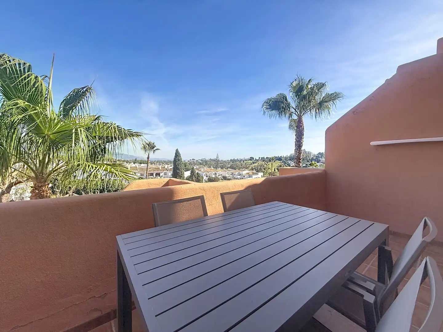 Terrace of Apartments for sale in Benahavís  with Air Conditioner, Terrace and Swimming Pool