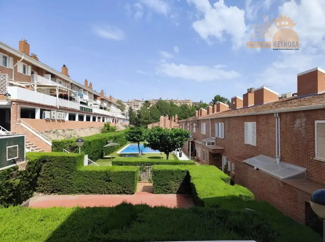 Jardí de Casa adosada de lloguer en Molina de Segura amb Aire condicionat, Terrassa i Moblat