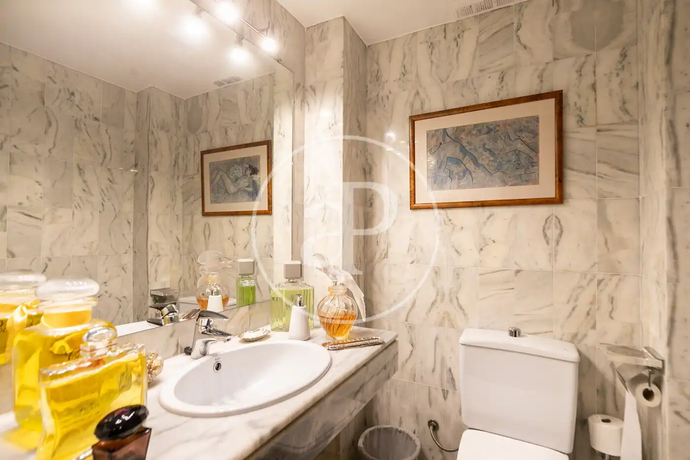 Baño de Piso en venta en Barcelona con Aire acondicionado, Calefacción y Jardín privado