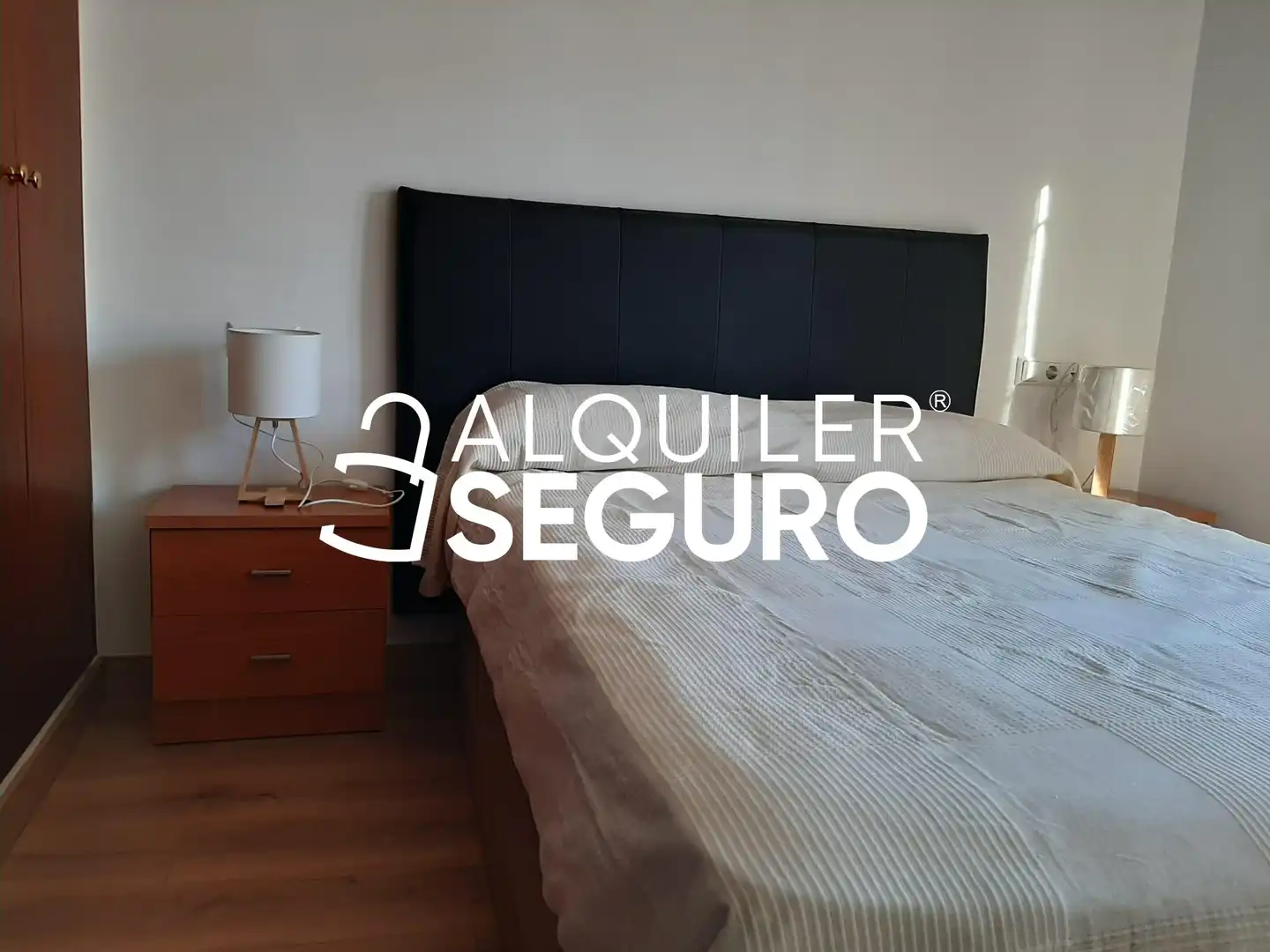 Habitación de Piso de alquiler en Ronda con Amueblado