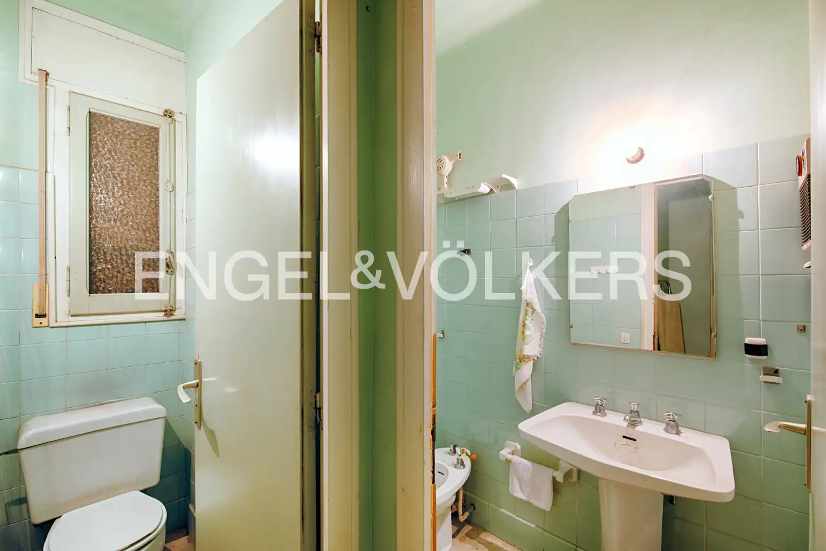 Badezimmer von Country house zum Verkauf in Rabós mit Heizung, Privatgarten und Terrasse