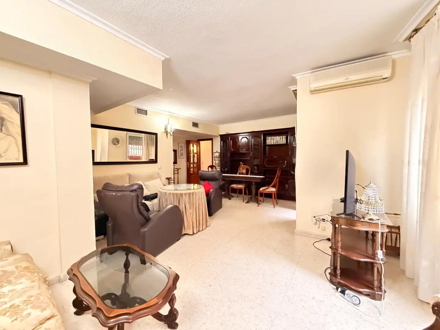 Wohnzimmer von Wohnung zum Verkauf in  Córdoba Capital