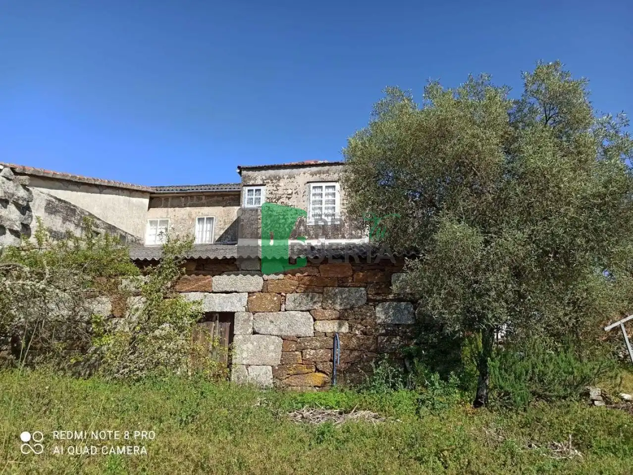 Vista exterior de Finca rústica en venda en Cenlle amb Calefacció, Jardí privat i Terrassa