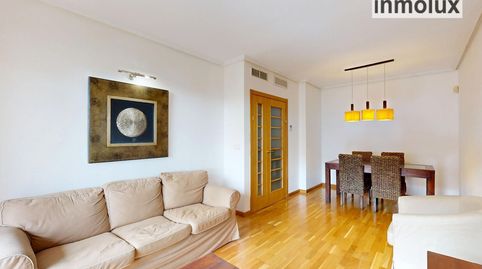 Foto 3 de Piso en venta en Calle Vicente Blasco Ibañez 15, Paus - Poligono San Blas, Alicante / Alacant