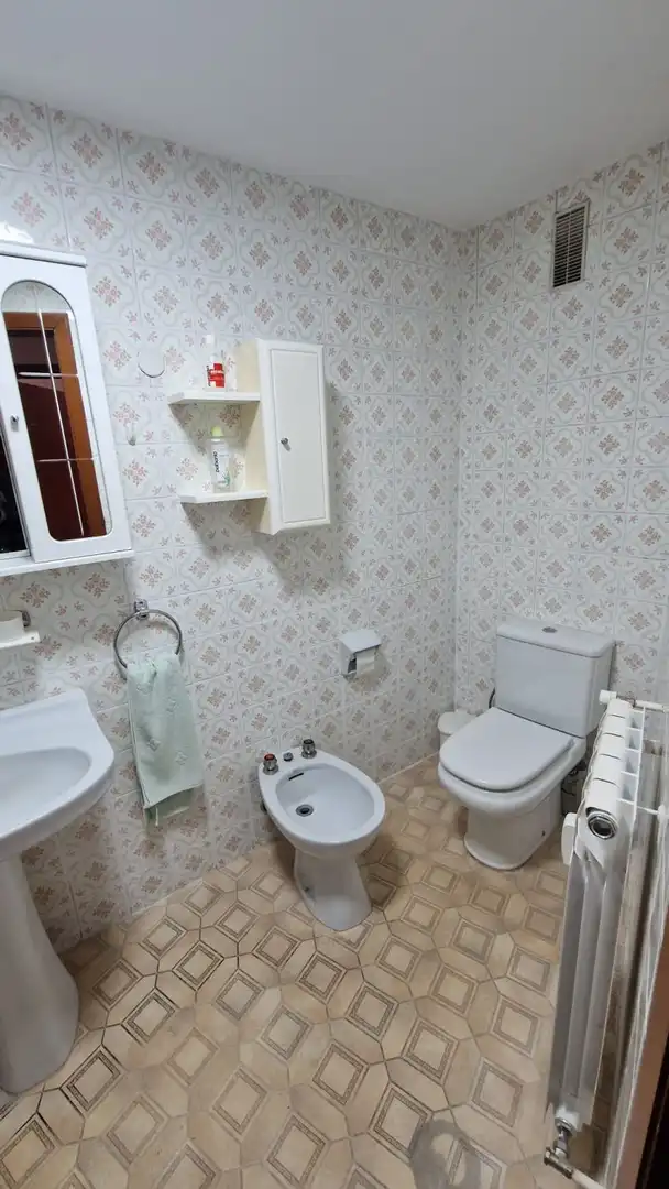 Bathroom of Flat for sale in León Capital   with Heating, Parquet flooring and Terrace