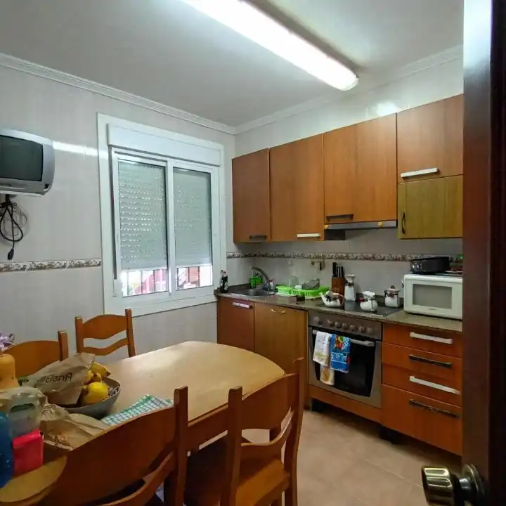 Cocina de Casa o chalet en venta en Vigo  con Calefacción, Jardín privado y Terraza