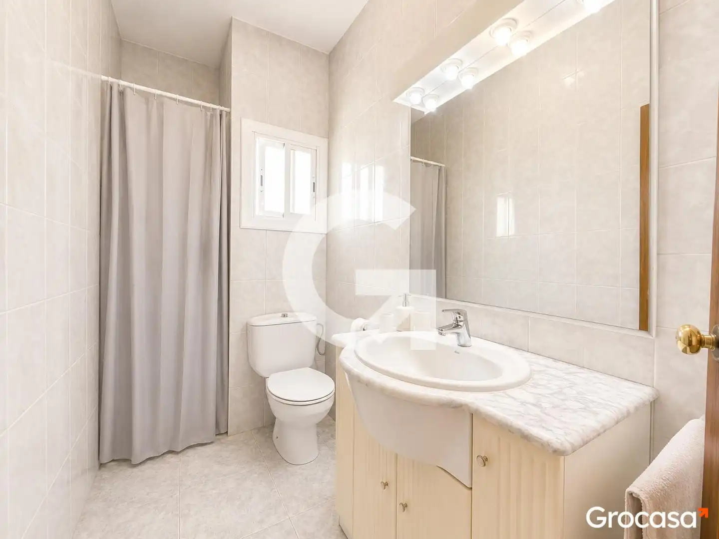 Bathroom of Flat for sale in Barcelona  with Private garden, Terrace and Oven