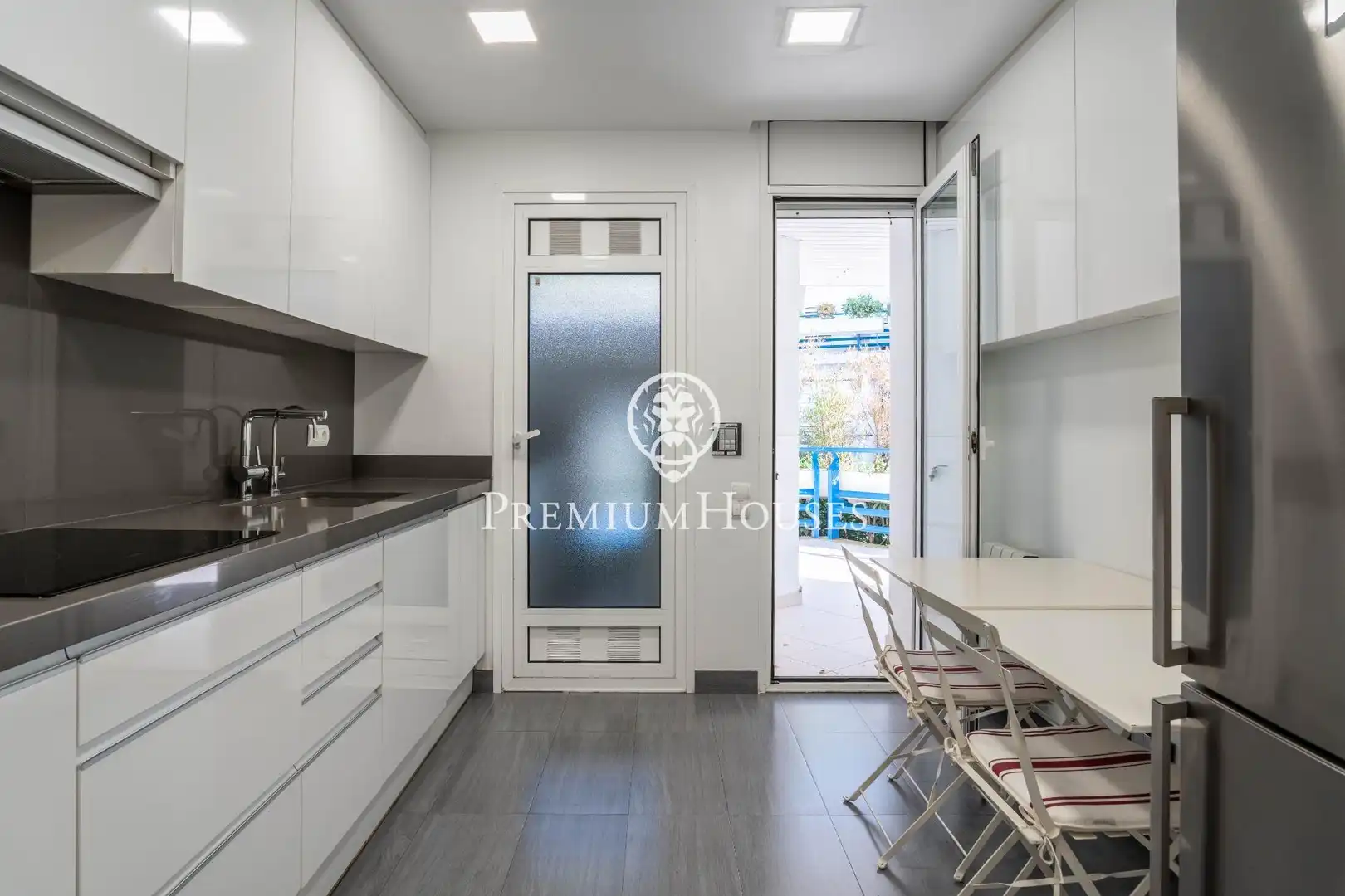 Kitchen of Ground floor for sale in Sitges  with Air Conditioner, Heating and Private garden