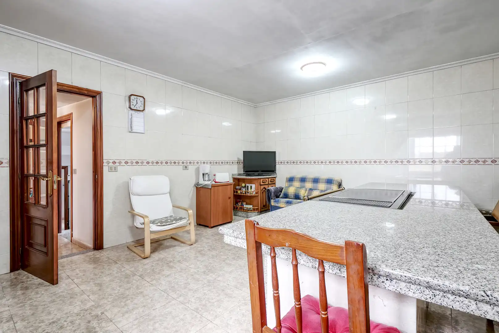 Cuina de Casa o xalet en venda en Guitiriz amb Jardí privat, Moblat i Forn