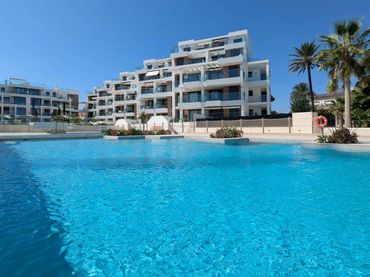 Appartement compact avec balcon à vendre à Las Marinas / Les Marines