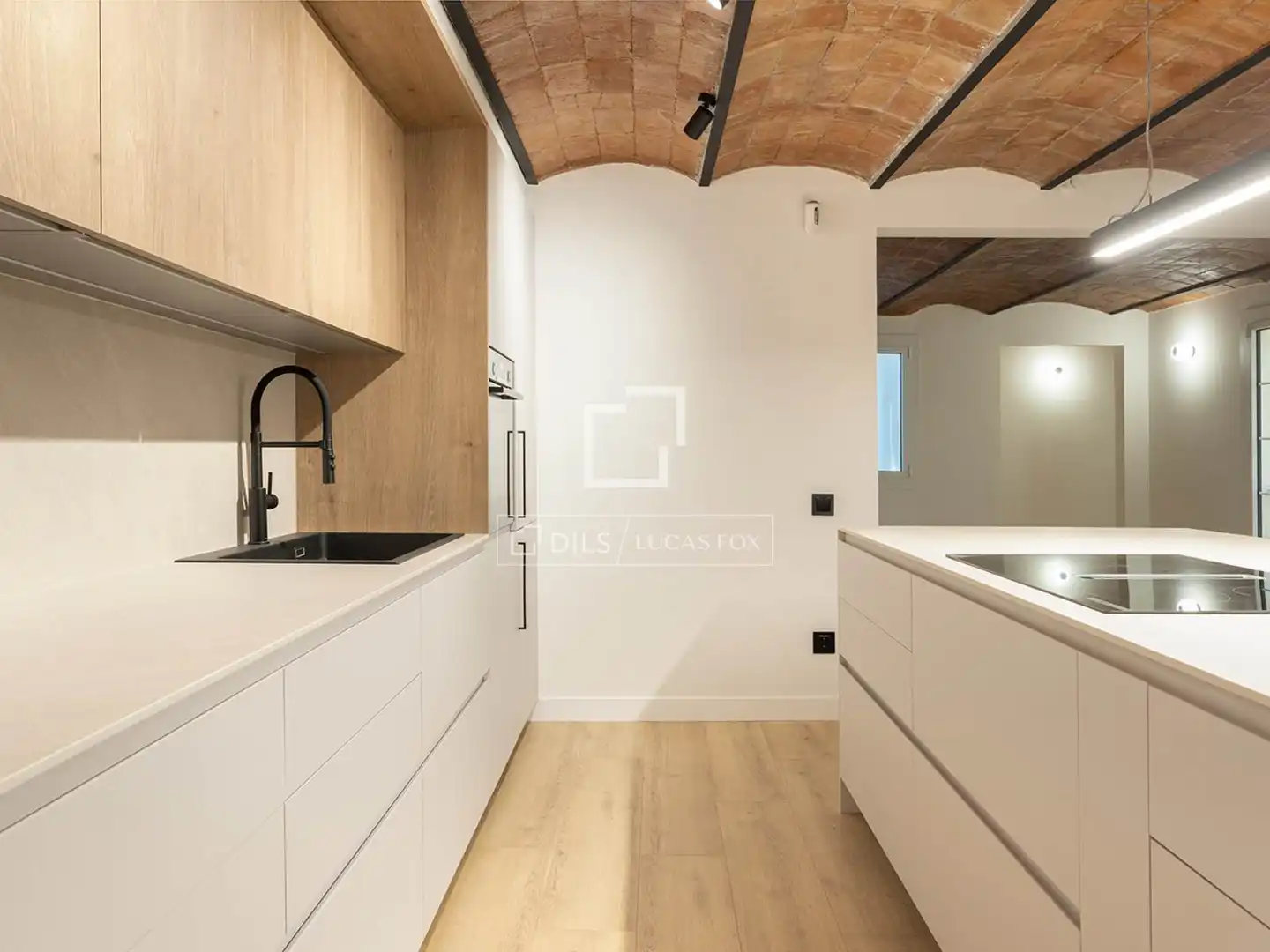 Cuina de Pis en venda en Barcelona amb Aire condicionat, Parquet i Traster