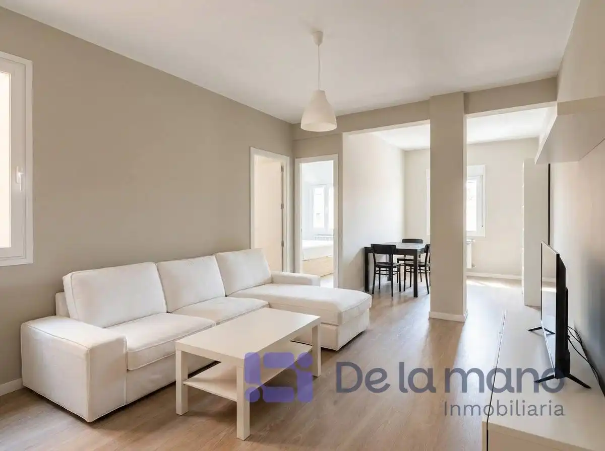 Vista exterior de Piso en venta en  Madrid Capital con Calefacción