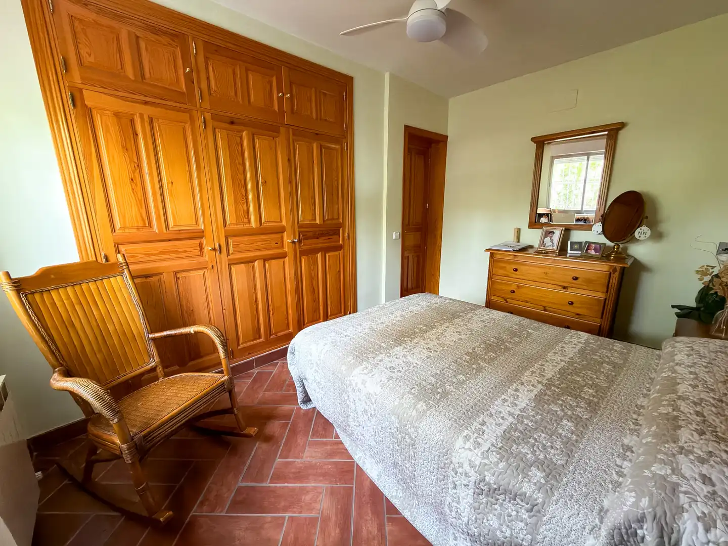 Dormitori de Casa o xalet en venda en Santa Cruz del Retamar amb Calefacció, Jardí privat i Terrassa