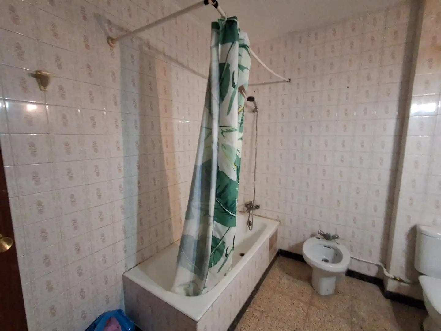 Badezimmer von Wohnungen zum Verkauf in Riba-roja d'Ebre