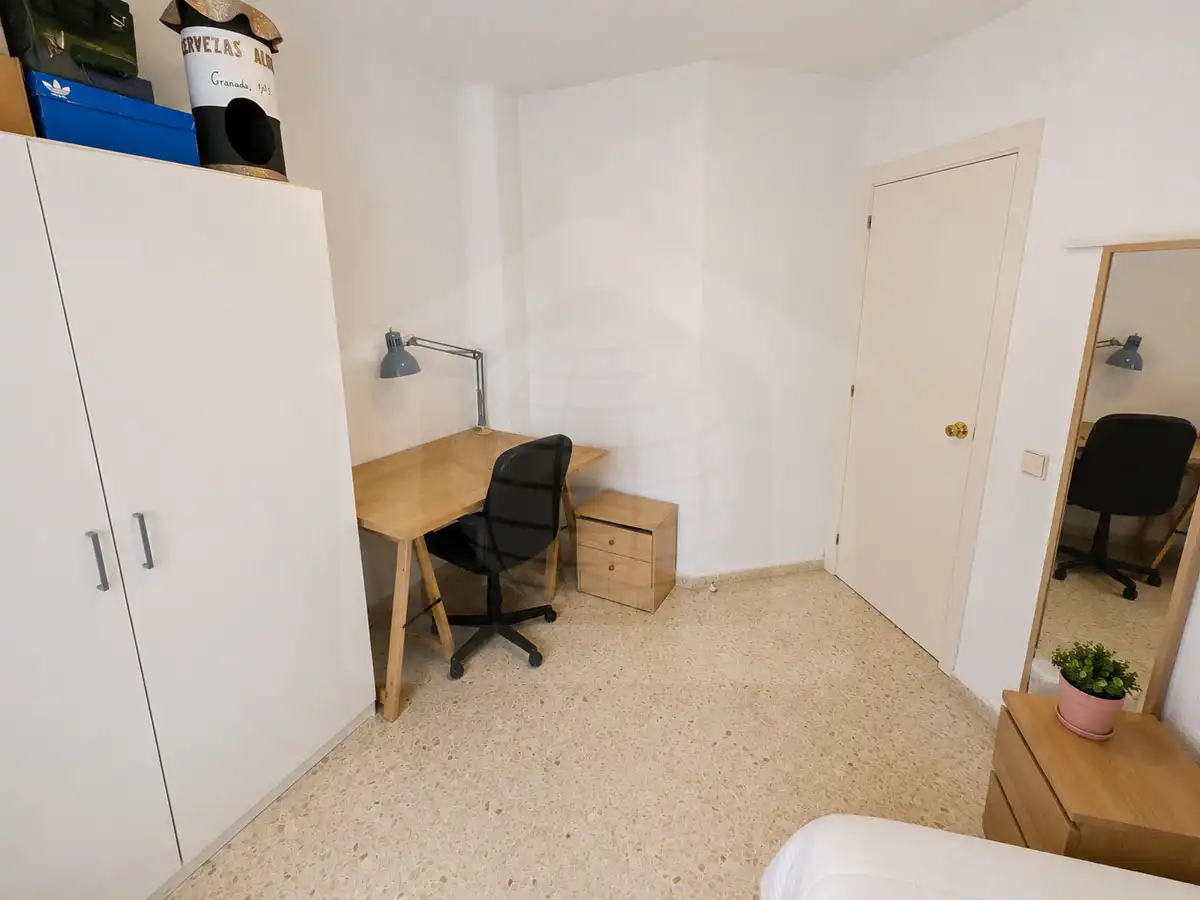 Bedroom of Flat for sale in Málaga  with Terrace, Storage room and Balcony