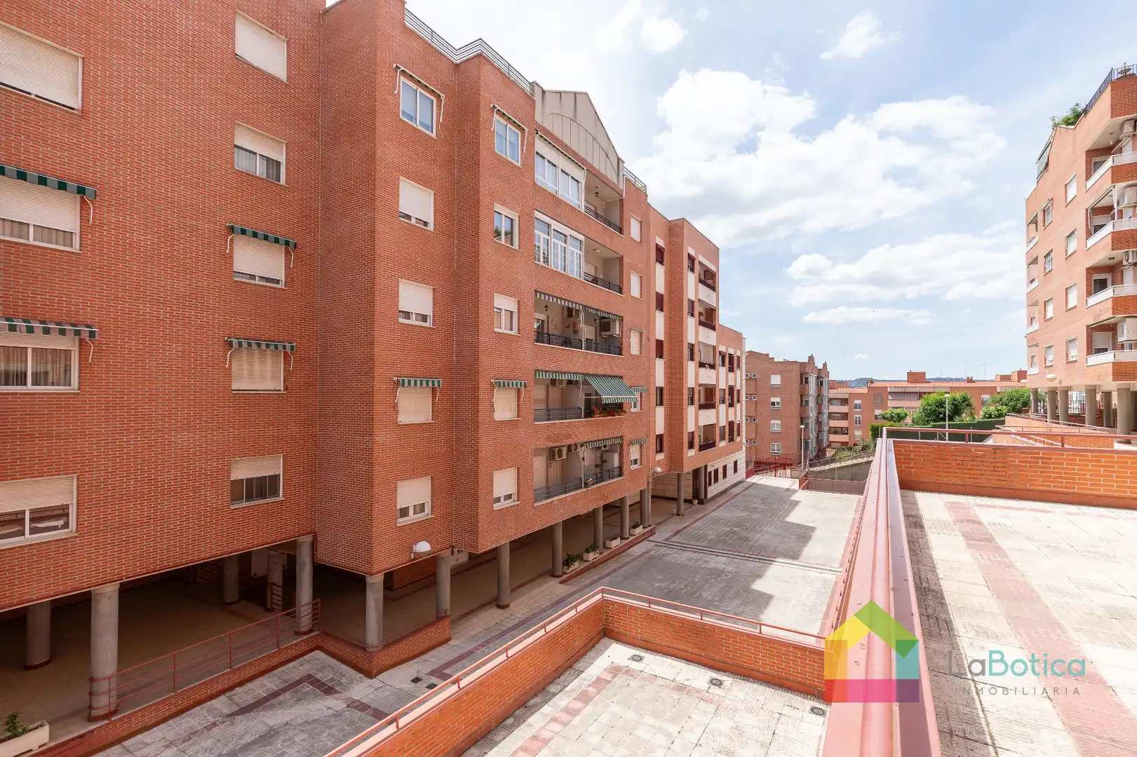 Exterior view of Flat for sale in Toledo  with Heating, Parquet flooring and Washing machine