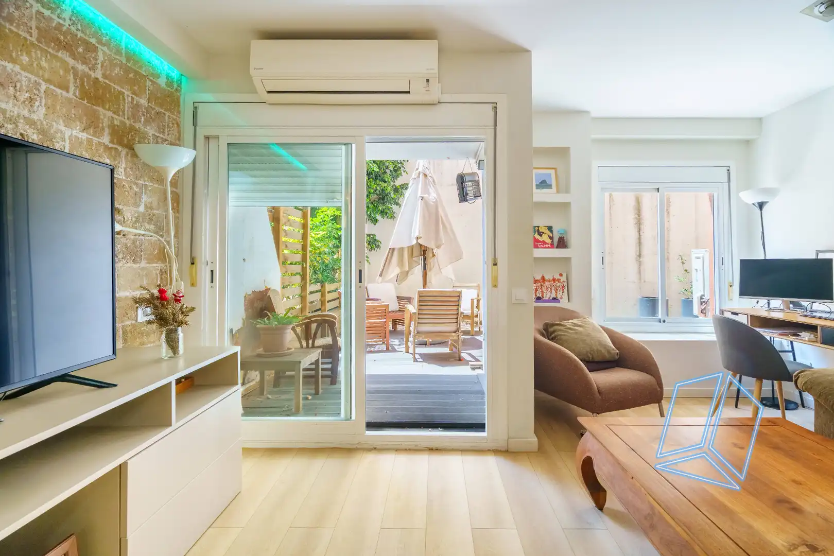 Sala de estar de Piso en venta en Barcelona con Aire acondicionado, Calefacción y Parquet