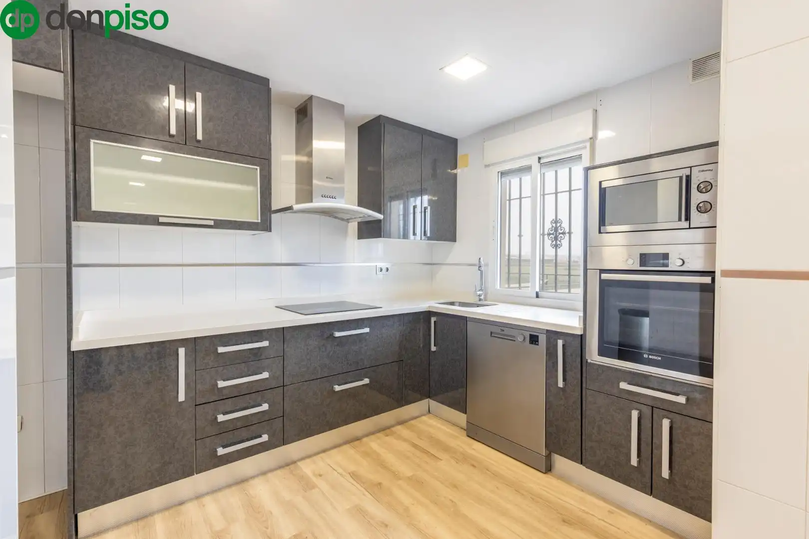 Kitchen of Detached homes for sale in Vegas del Genil