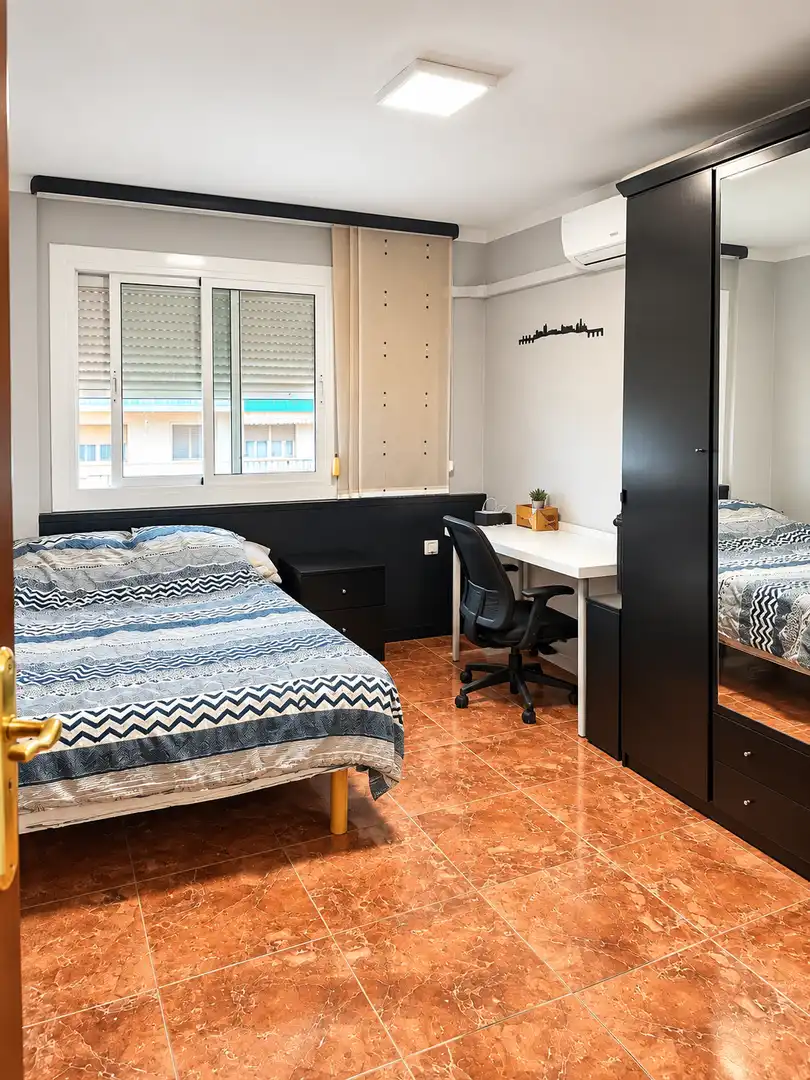 Flat with balcony for sale in Avenida CAN SERRA DE, imagen 3