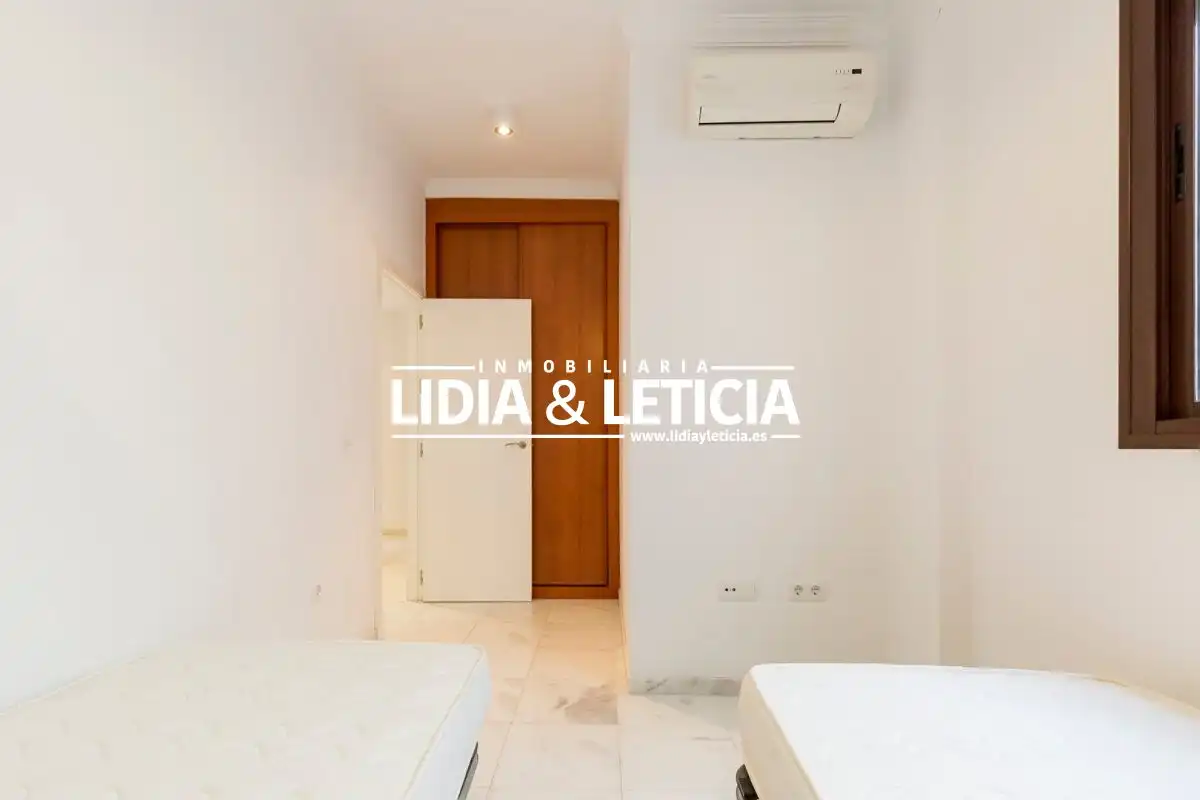 Flat with terrace for sale in Centro, imagen 11