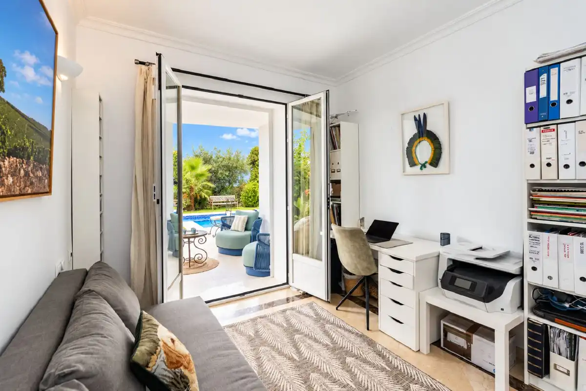 Living room of Commercial properties for sale in Istán, Málaga