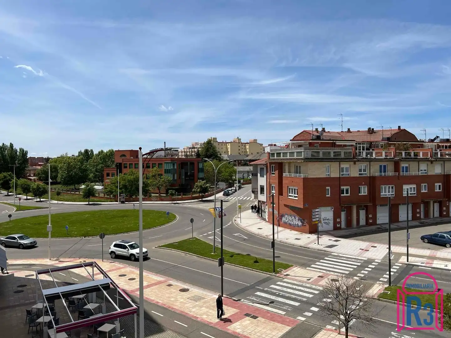 Exterior view of Flat for sale in León Capital   with Heating, Terrace and Storage room
