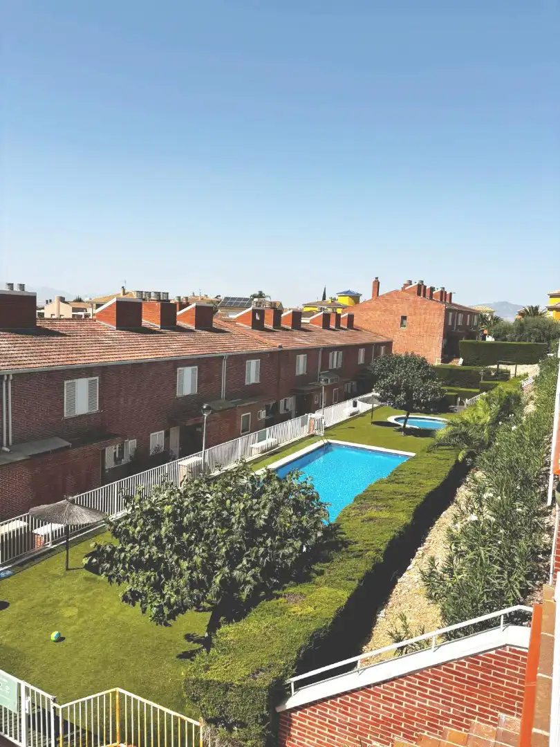 Vista exterior de Casa adosada de lloguer en Molina de Segura amb Aire condicionat, Terrassa i Moblat