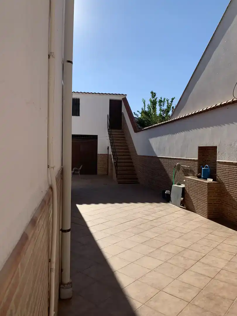 Casa adosada de lloguer en Añora amb Aire condicionat, Jardí privat i Traster