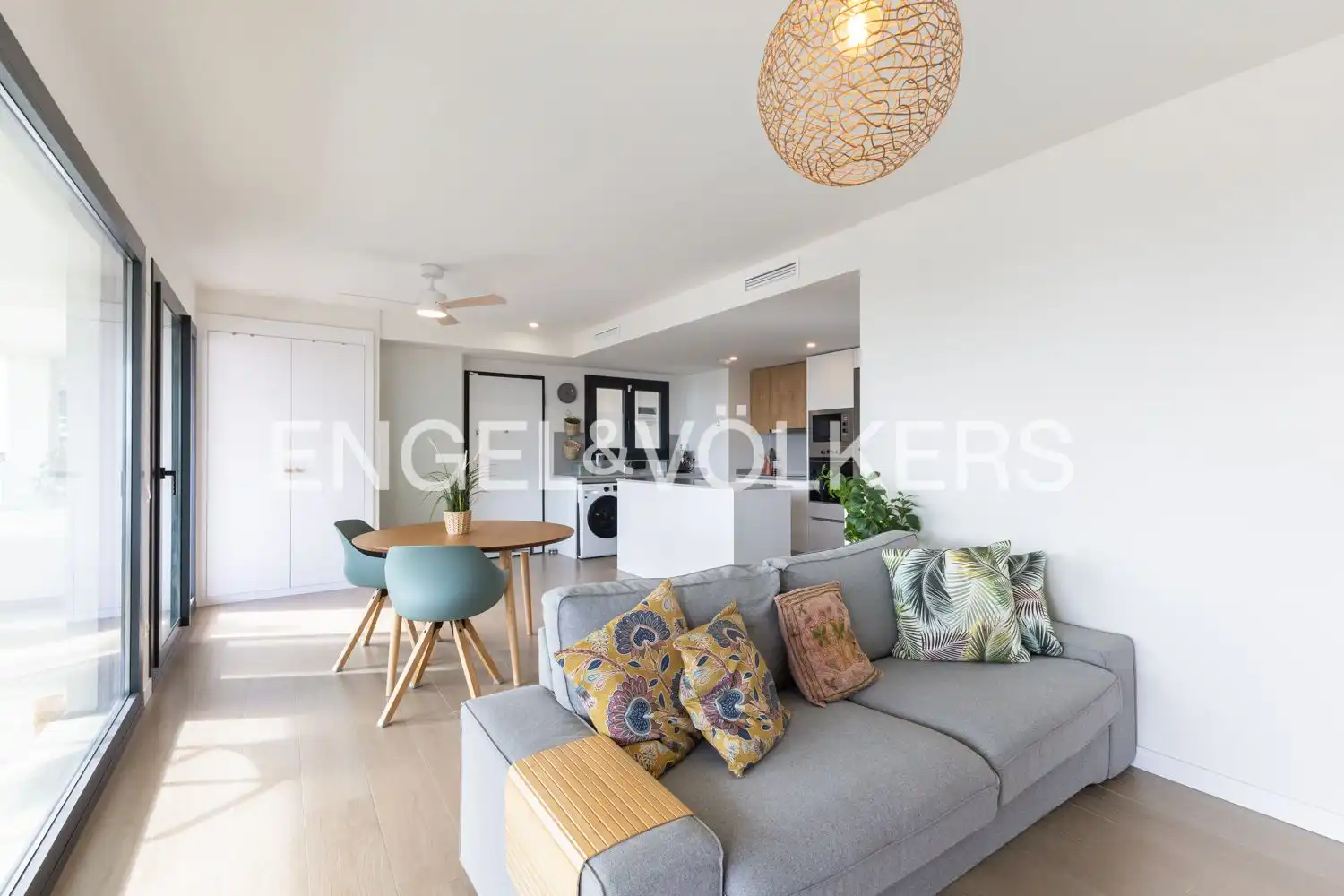 Living room of Flat for sale in Castellón de la Plana / Castelló de la Plana  with Air Conditioner, Heating and Terrace