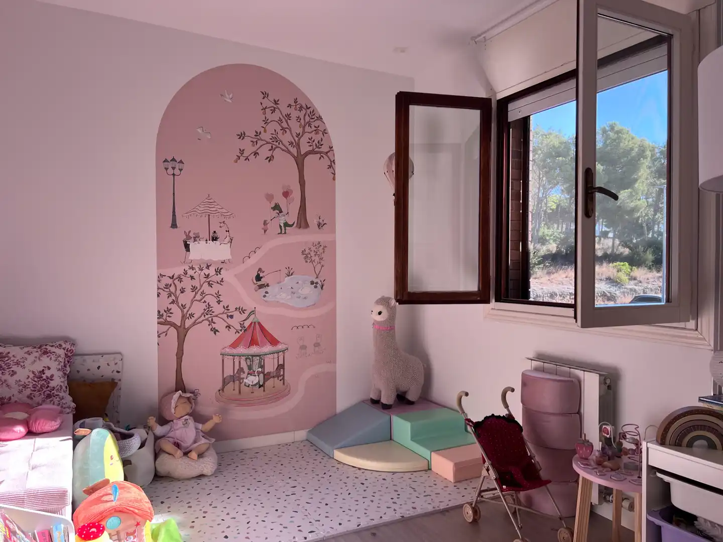 Bedroom of Flat for sale in Vilassar de Dalt  with Air Conditioner, Heating and Parquet flooring
