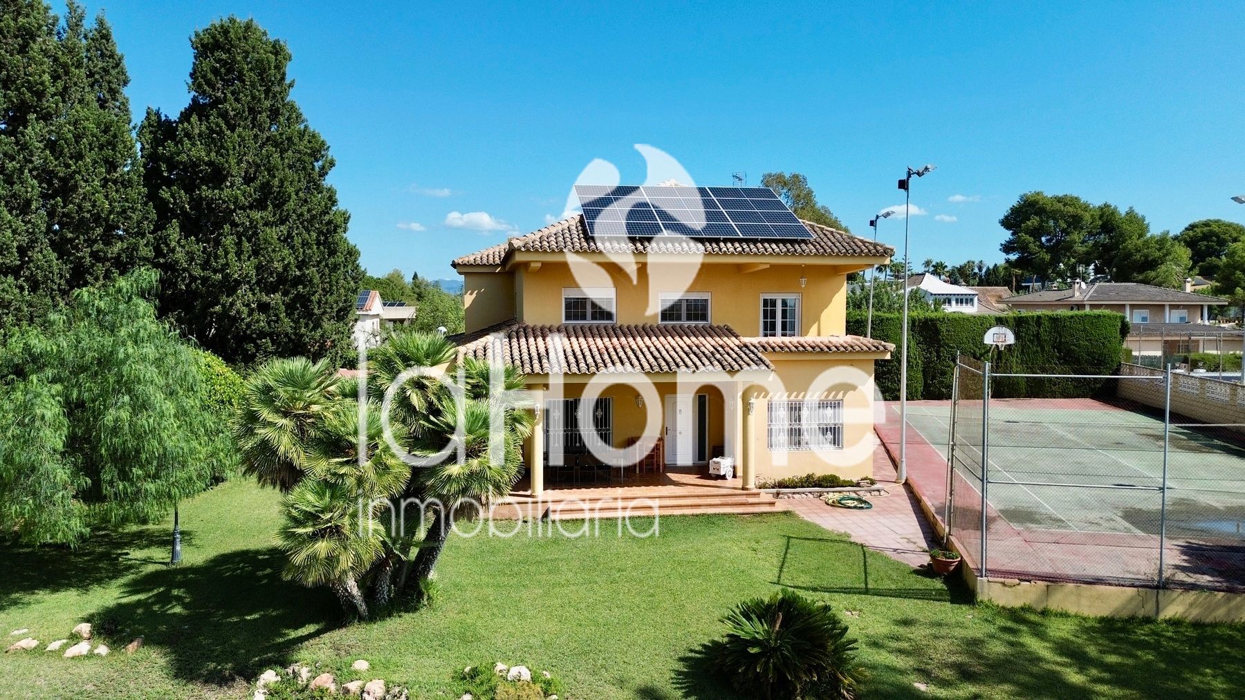 Garden of House or chalet for sale in Paterna  with Air Conditioner, Heating and Private garden